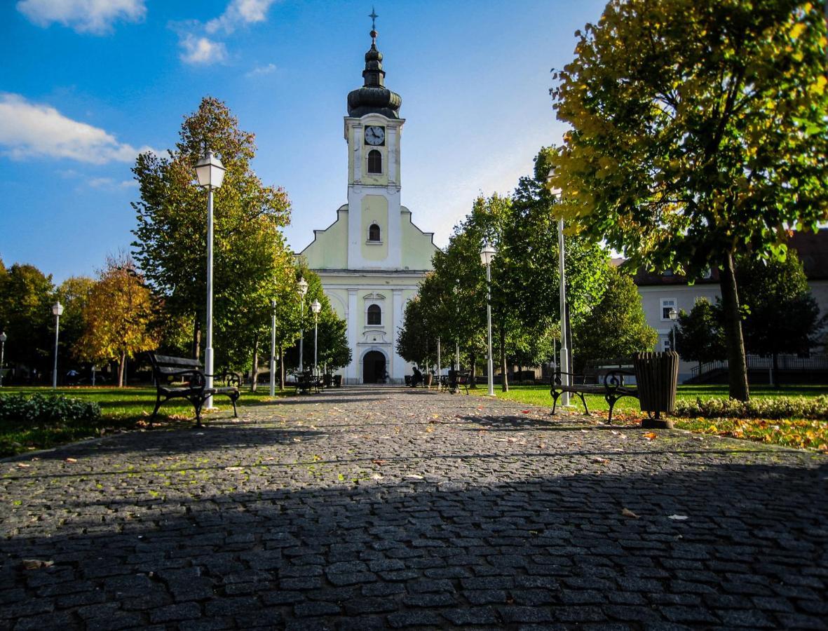 Tri Srece Lägenhet Ogulin Exteriör bild