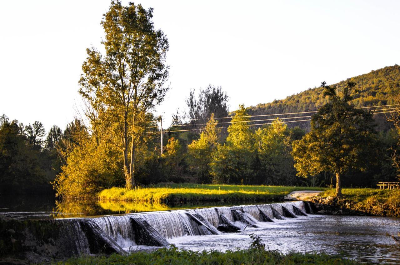 Tri Srece Lägenhet Ogulin Exteriör bild